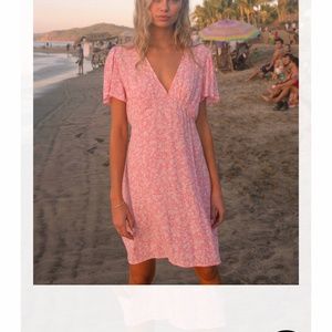 Billabong pink dress size medium.
